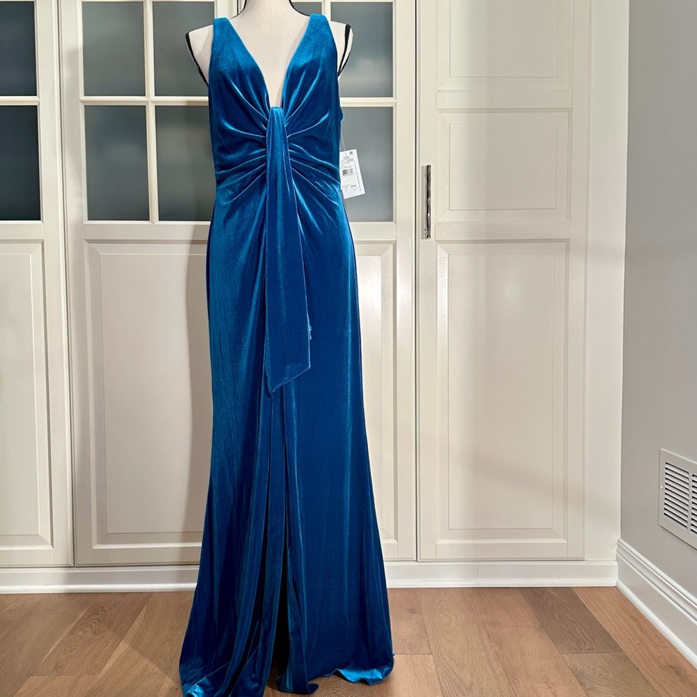 🆕Aidan Mattox Teal Plunge Front Gown- Size 12